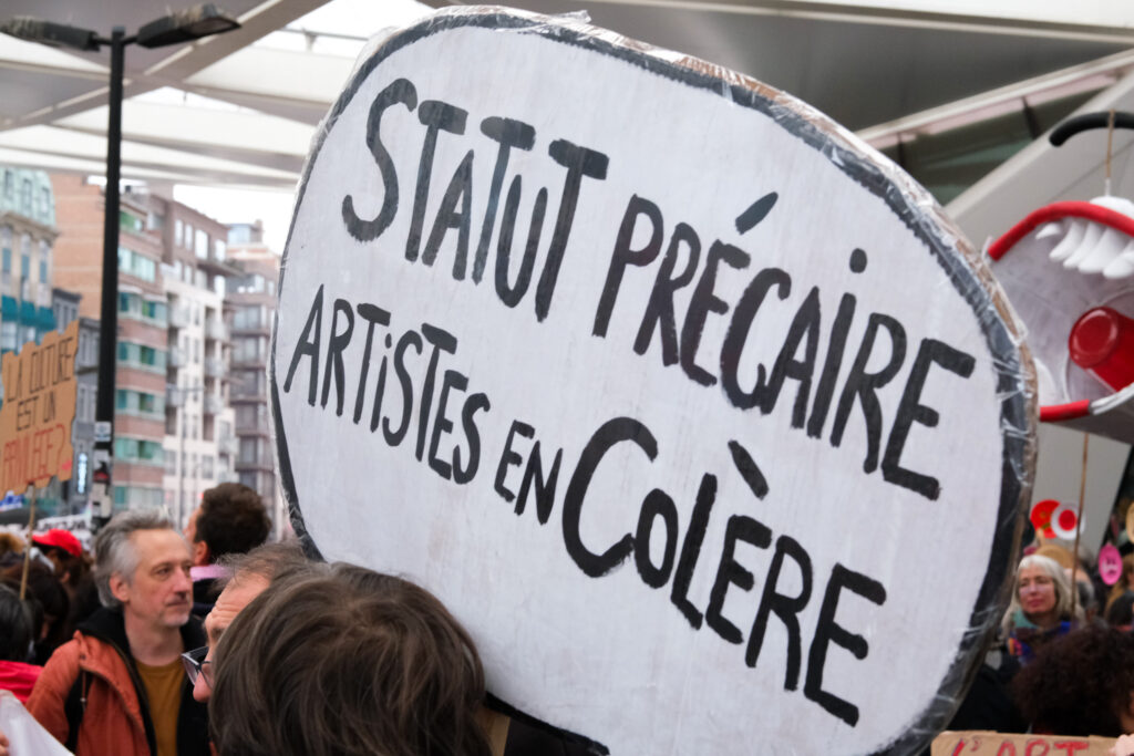 Une vidéo, un métier contre l’Arizona ! | La culture et le monde associatif en lutte 💥