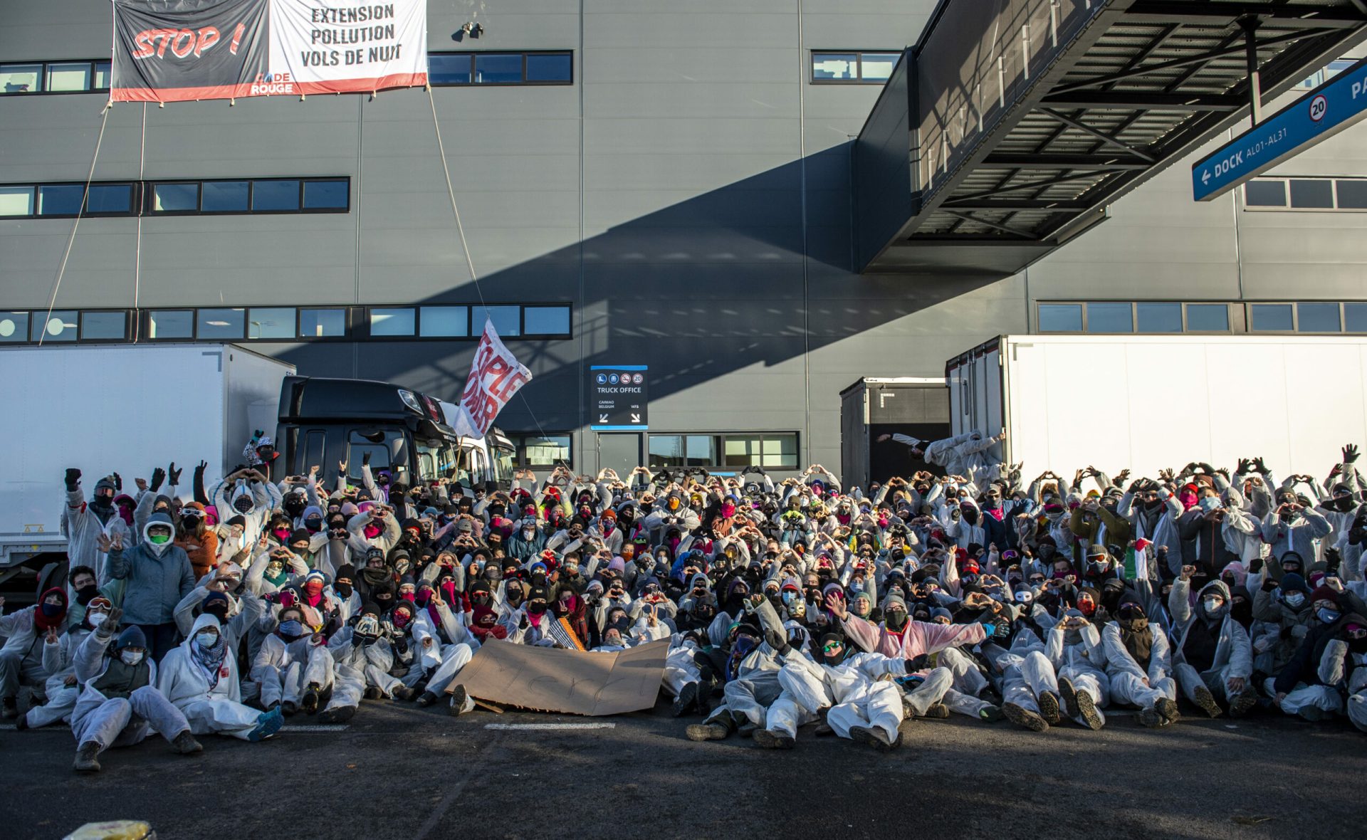 Finger RADIS Dom Krasnyi collective (166)